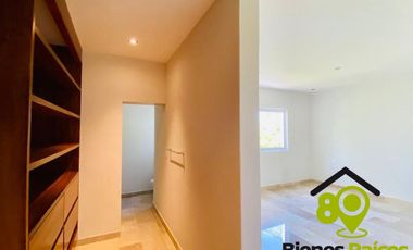 Villa en venta con alberca y palapa en la exclusiva zona Diamante de Acapulco