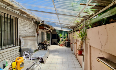 Amplia Casa Villa Macul a pocas cuadras Metro y Mall Quilin 6 Habitaciones