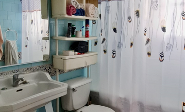 Amplia Casa Villa Macul a pocas cuadras Metro y Mall Quilin 6 Habitaciones