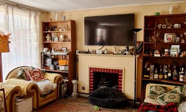 Amplia Casa Villa Macul a pocas cuadras Metro y Mall Quilin 6 Habitaciones