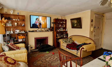 Amplia Casa Villa Macul a pocas cuadras Metro y Mall Quilin 6 Habitaciones