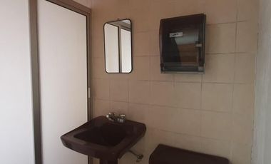 Nápoles Oficina en Venta