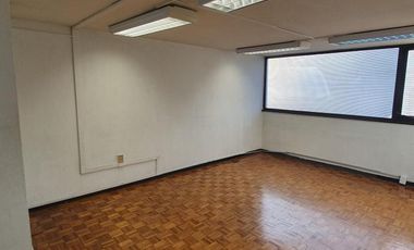 Nápoles Oficina en Venta