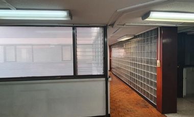 Nápoles Oficina en Venta