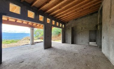 Casa CIRUELA II en obra gris con enorme superficie de terreno con bonita vista panorámica, proyecto incluído en Fracc Rancho San Diego en Ixtapan de la Sal EDOMEX