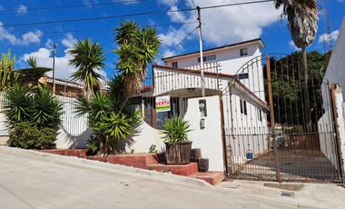 Casa en venta con crédito directo área de Rosamar Rosarito