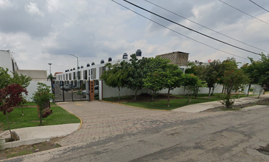 CASA EN REMATE EN CONDOMINIO VILLARMONIA