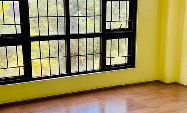 BANK FORECLOSED HOUSE AND LOT IN TOWN AND COUNTRY DASMARINAS CAVITE