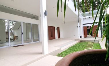 Beautiful Brand New Tagaytay Vacation Home For Sale