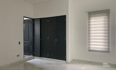 44930 Casa en arriendo en el sector Loma del Esmeraldal