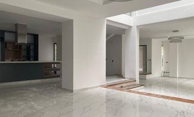 44930 Casa en arriendo en el sector Loma del Esmeraldal