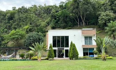 QUINTA AMADEUS EN IBAGUE EXCELENTE ELECION DE ALQUILER...