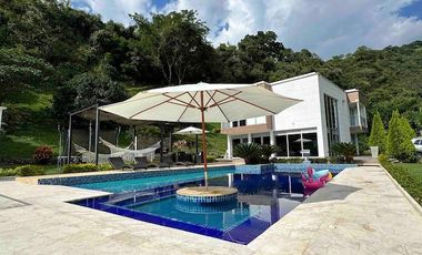 QUINTA AMADEUS EN IBAGUE EXCELENTE ELECION DE ALQUILER...