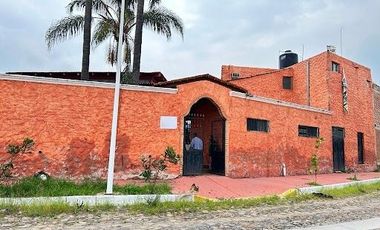 Venta de Restaurante/ salón de eventos en Zapotlanejo