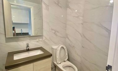 LOW PRICE DEAL! FOR SALE- STUDIO SEAVIEW IN MANDANI BAY SUITES, MANDAUE CEBU. READY FOR OCCUPANCY.