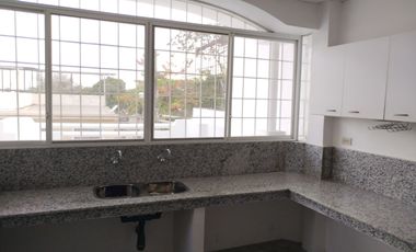 CASA DE VENTA ,RENTERA, EN  ALBORADA XIV ETAPA MZ 6, NORTE DE GUAYAQUIL
