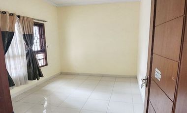 Rumah Dijual/Disewakan di Kebagusan Jakarta Selatan Dekat Kebun Binatang Ragunan