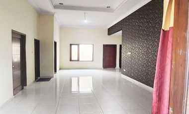 Rumah Dijual/Disewakan di Kebagusan Jakarta Selatan Dekat Kebun Binatang Ragunan