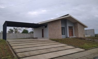 VENTA DE CASA EN URB. PRIVADA VIA QUININDE RANCHO SAN MIGUEL