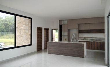 VENTA DE CASA EN URB. PRIVADA VIA QUININDE RANCHO SAN MIGUEL