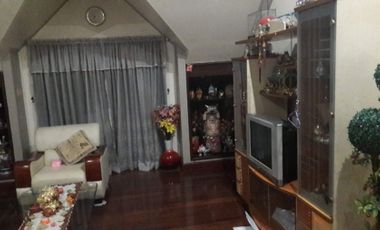 Modern Design House and Lot For Sale w/6 Bedrooms and 2 Car Garage in Sta. Cruz Manila PH2258