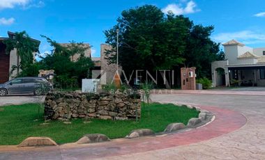 Terreno habitacional en venta en Lagos del Sol, Cancún Quintana Roo.