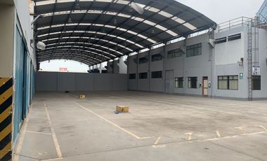 VENTA DE LOCAL COMERCIAL - CHORRILLOS