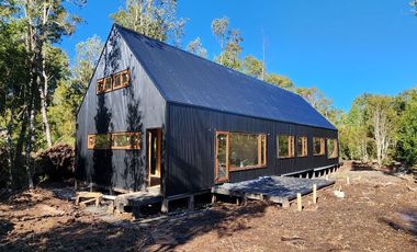 Casa a Estrenar en condominio y con Bosque
