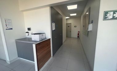 Amplio Local 350 M2 - Pedro Fontova/Huechuraba