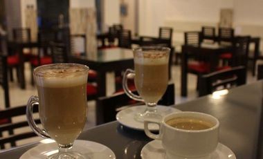 Al adquirir este hotel, estarás adquiriendo un negocio con un flujo constante de clientes y un potencial de crecimiento aún mayor, gracias al crecient