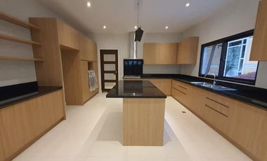 Brand New 6BR House & Lot for Sale in Hillsborough Alabang