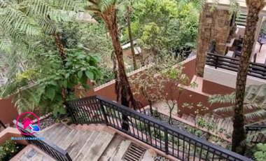 Modern Design Home with 5 Spacious Bedrooms for Sale in Baguio City