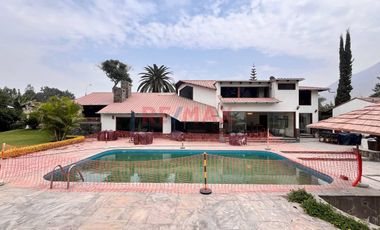 Exclusiva Residencia Campestre En El Corazón De Cieneguilla: Un Refugio De Lujo Y Naturaleza