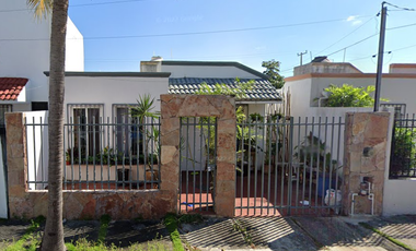 SE VENDE BONITA Y AMPLIA CASA EN CANCÚN, QUINTANA ROO