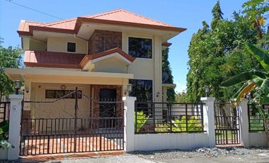 Single detached house with 3 bedrooms furnished inside subdivision  in mactan P60K