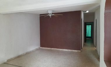 VENTA DE CASA EN CALLE 24, COLONIA DZIDZANTUN, YUCATAN.