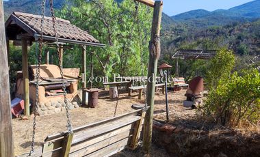 Leon Propiedades vende parcela con casa en sector las Achiras, Curacavi.