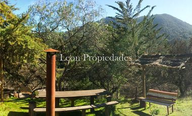 Leon Propiedades vende parcela con casa en sector las Achiras, Curacavi.