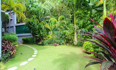 Luxurious 14-Bedroom Mansion for Sale in Maria Luisa Estate Park - A Grand Estate Awaits You!