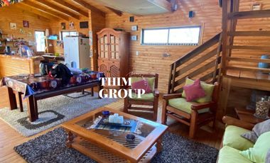 SE VENDE CASA DE 2 PISOS CON PISCINA Y QUINCHO EN CONDOMINIO OLMUE