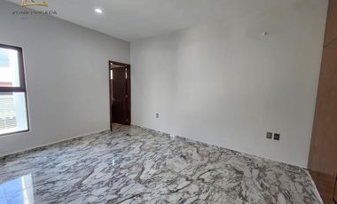 RESIDENCIA EN LOMAS DEL SOL ACABADOS LUXURY