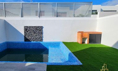 RESIDENCIA EN LOMAS DEL SOL ACABADOS LUXURY