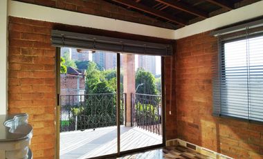 PR19213 Casa Comercial en arriendo en el sector El Escobero