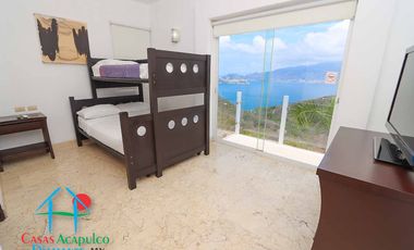 Casa en renta vacacional para 16 personas con alberca, vista al mar