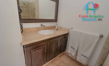 Casa en renta vacacional para 16 personas con alberca, vista al mar