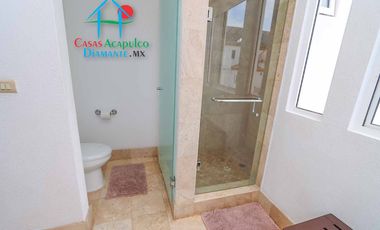 Casa en renta vacacional para 16 personas con alberca, vista al mar