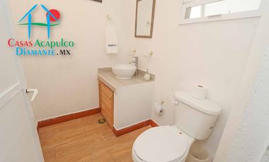 Casa en renta vacacional para 16 personas con alberca, vista al mar