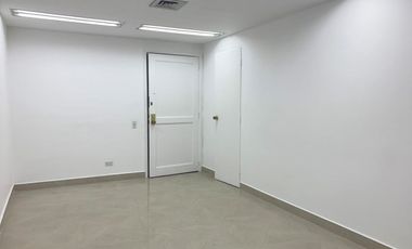 PR21569 Oficina en venta en el sector Milla de Oro