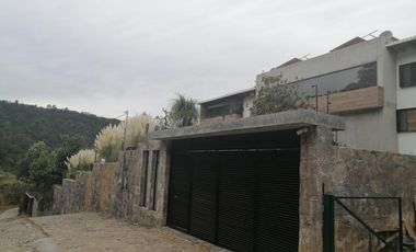 Casa en VENTA… Valle de Bravo Carr. Toluca–Valle de Bravo Km 68, La Granja
