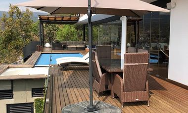 Casa en VENTA… Valle de Bravo Carr. Toluca–Valle de Bravo Km 68, La Granja